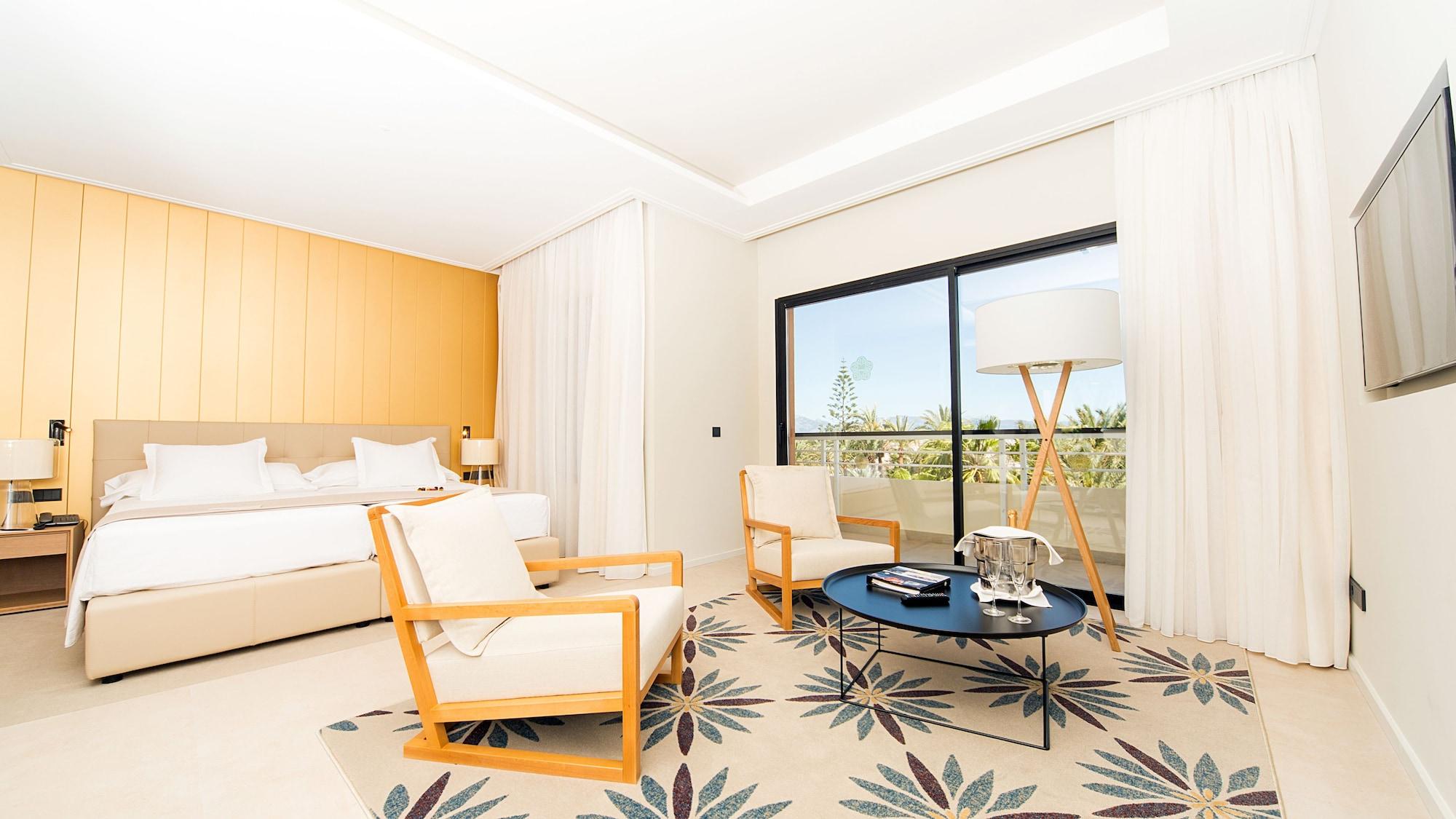 Gpro Valparaiso Palace & Spa Palma de Mallorca Exterior photo Room at the resort