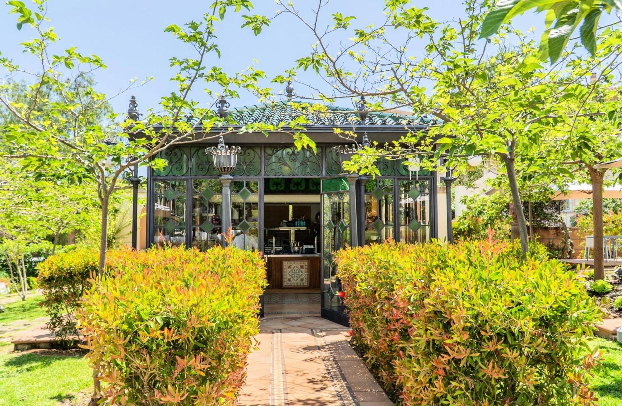 Gpro Valparaiso Palace & Spa Palma de Mallorca Exterior photo The greenhouse at the Royal Botanic Gardens, Edinburgh